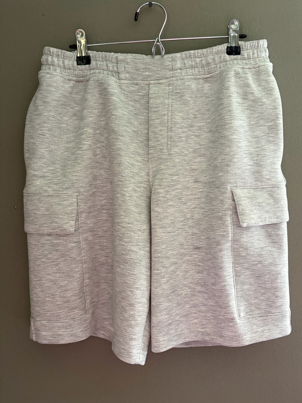 Lululemon Soft Jersey Cargo High Rise Shorts Heathered Light Gray Medium Lounge